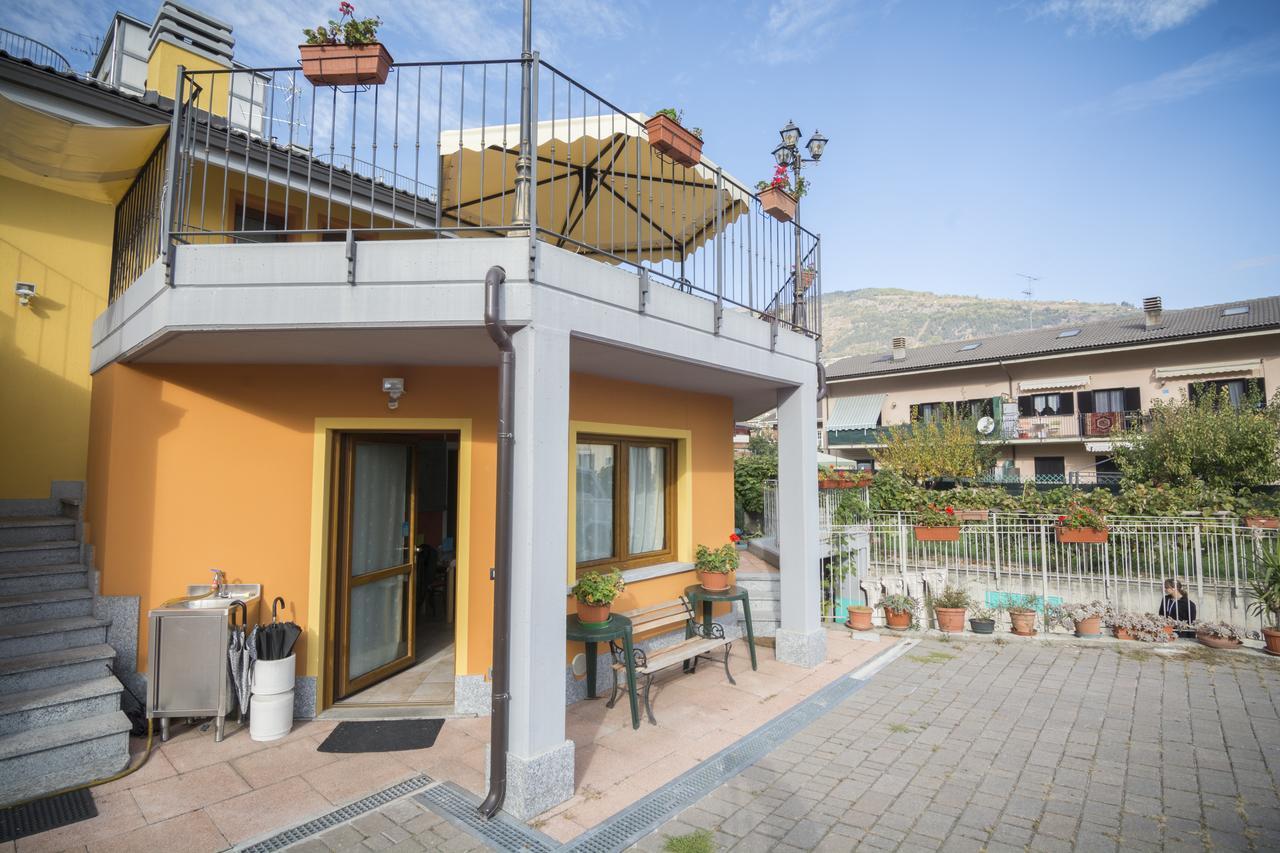 La Casa Del Grillo 1 Bed & Breakfast Aosta Exterior photo